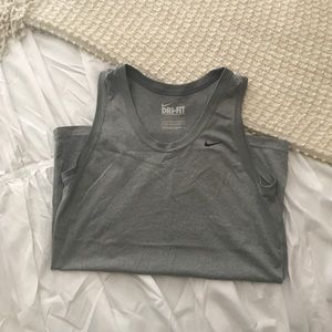 Nike dri fit workout tee💪🏻
