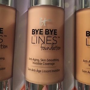 it Cosmetics Foundation (Tan)