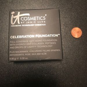 It cosmetics celebration foundation bundle to save