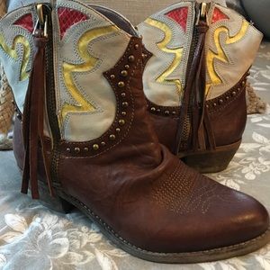 Sam Edelman low western boots with tassels