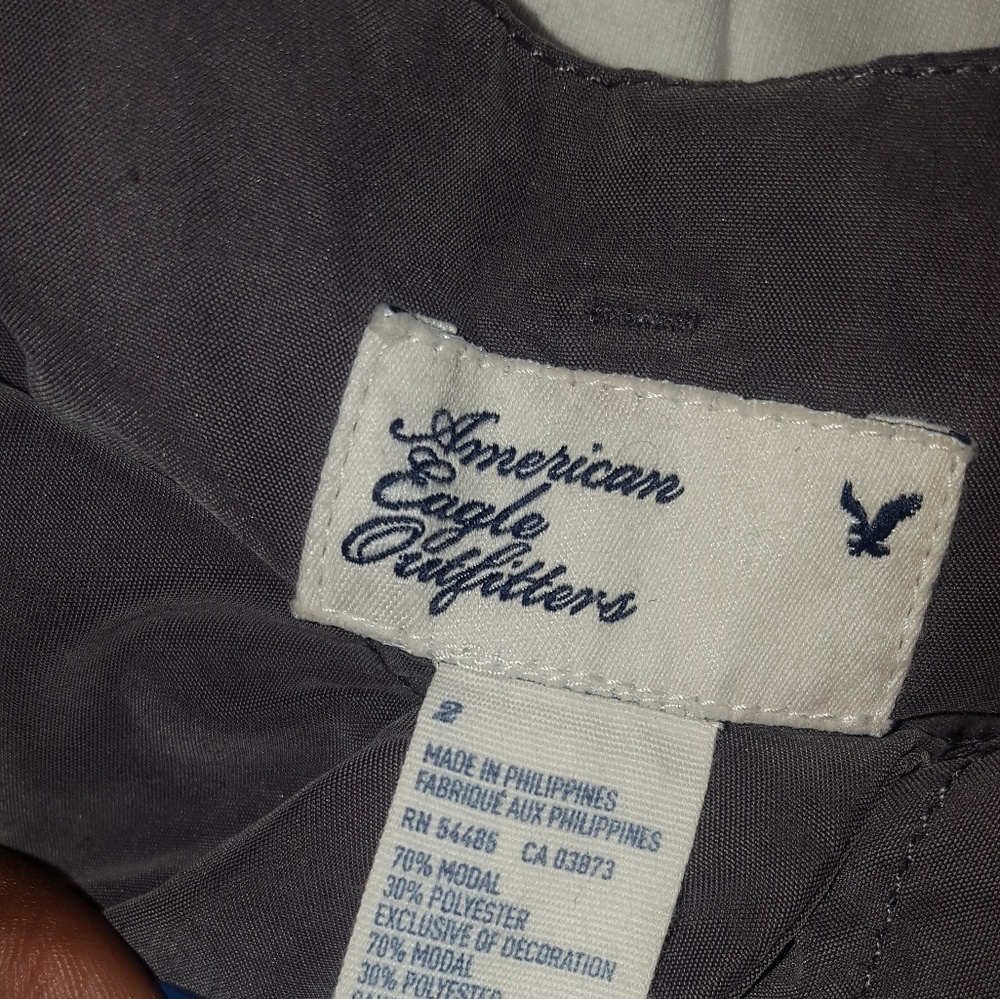 AMERICAN EAGLE OUTFITTERS