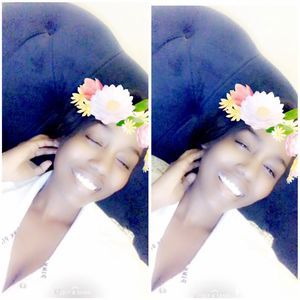 Meet your Posher, Desiree