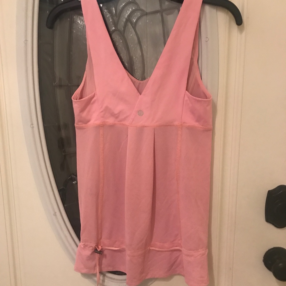 Lululemon top