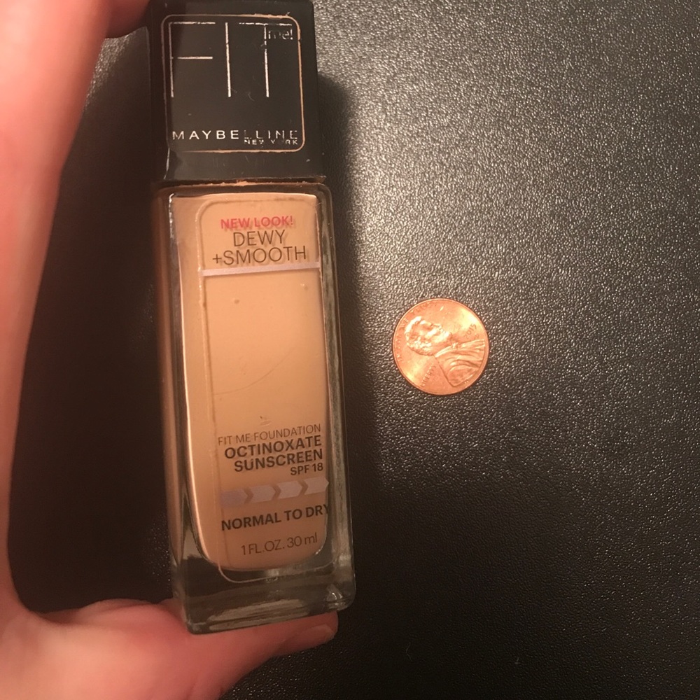 Maybelline fit me 130 (bundle to save)