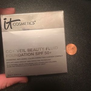 It cosmetics, veil beauty fluid foundation light