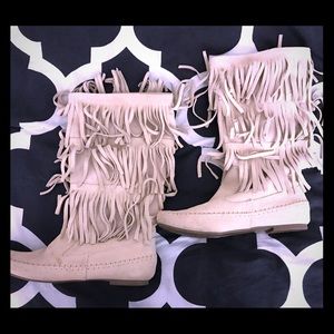 Lauren Conrad Off-White Suede Fringe Boots!