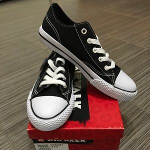 NEW - Size 2.5 Black and White Sneakers