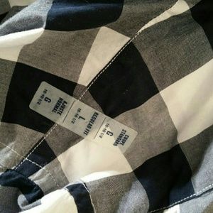 Men's button up long sleeve shirt