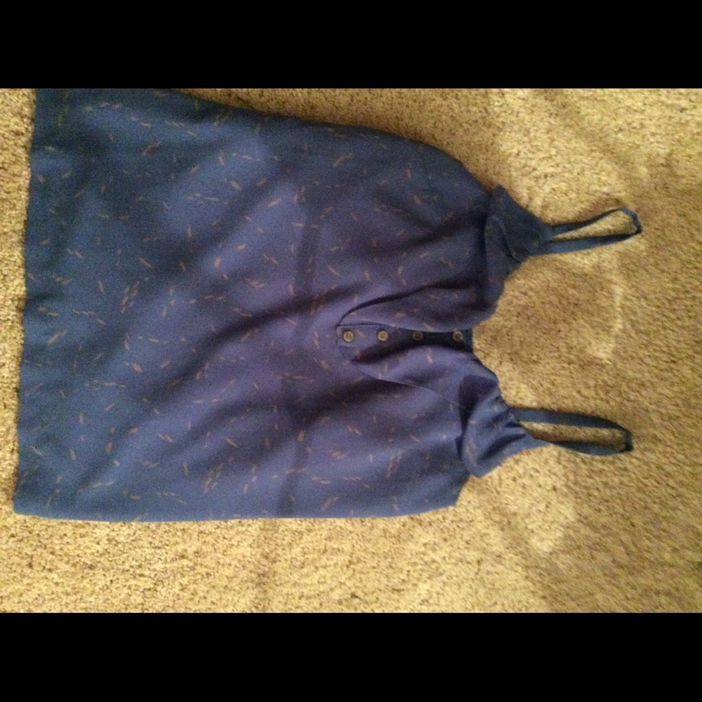 Top - Picture 1 of 2