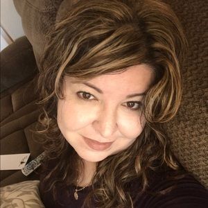 Meet your Posher, Veronica