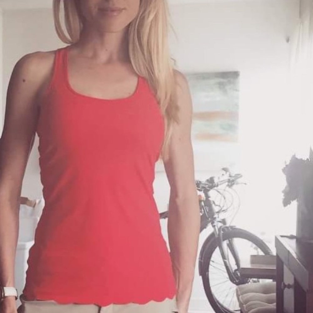 High quality Stretchy silky red/coral tank