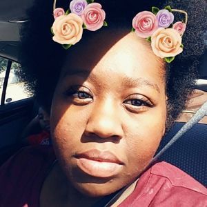 Meet your Posher, Desiree'