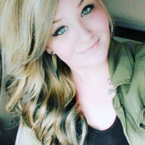 Meet your Posher, Candice