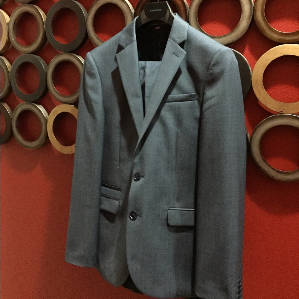 Express complete suit.