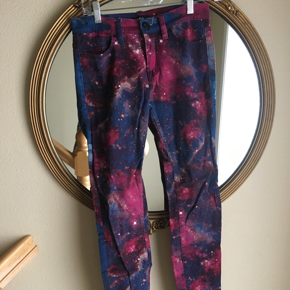 Space print skinny jeans
