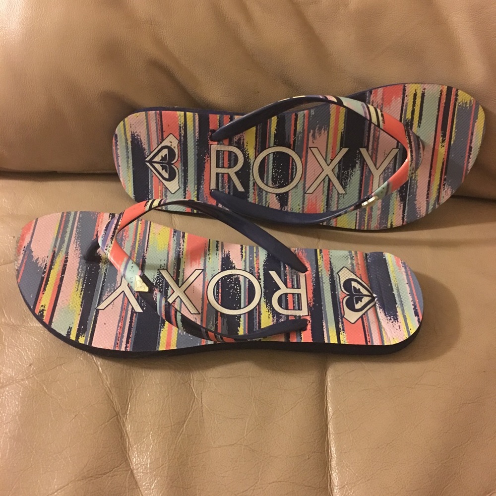 Roxy flip flops