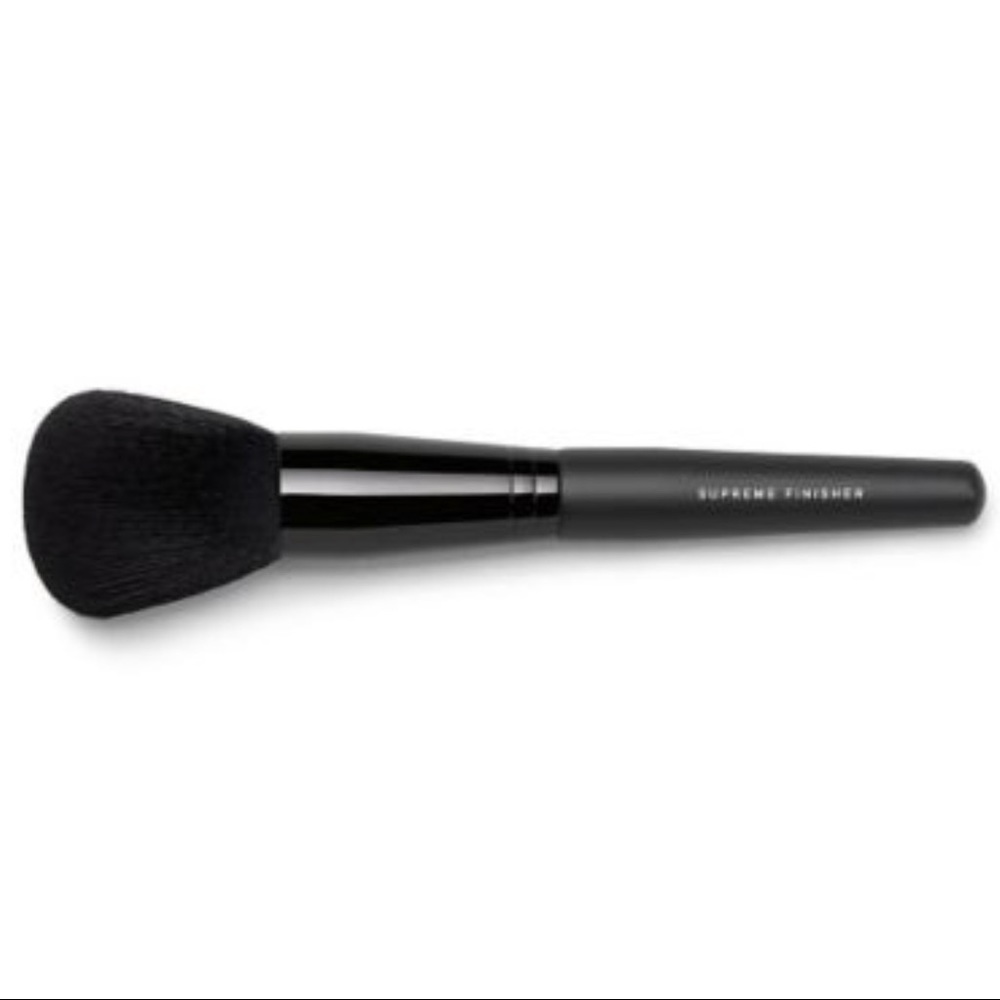 bareMinerals Supreme Finisher Brush.