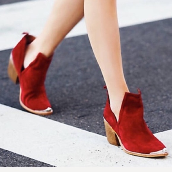 🎉HP🎉 Leather Ankle BOOTS Booties Western Mule - Picture 6 of 7