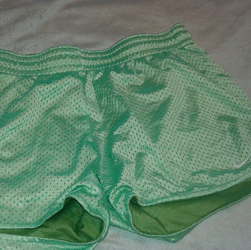 Nike lime green mesh slam basketball shorts small