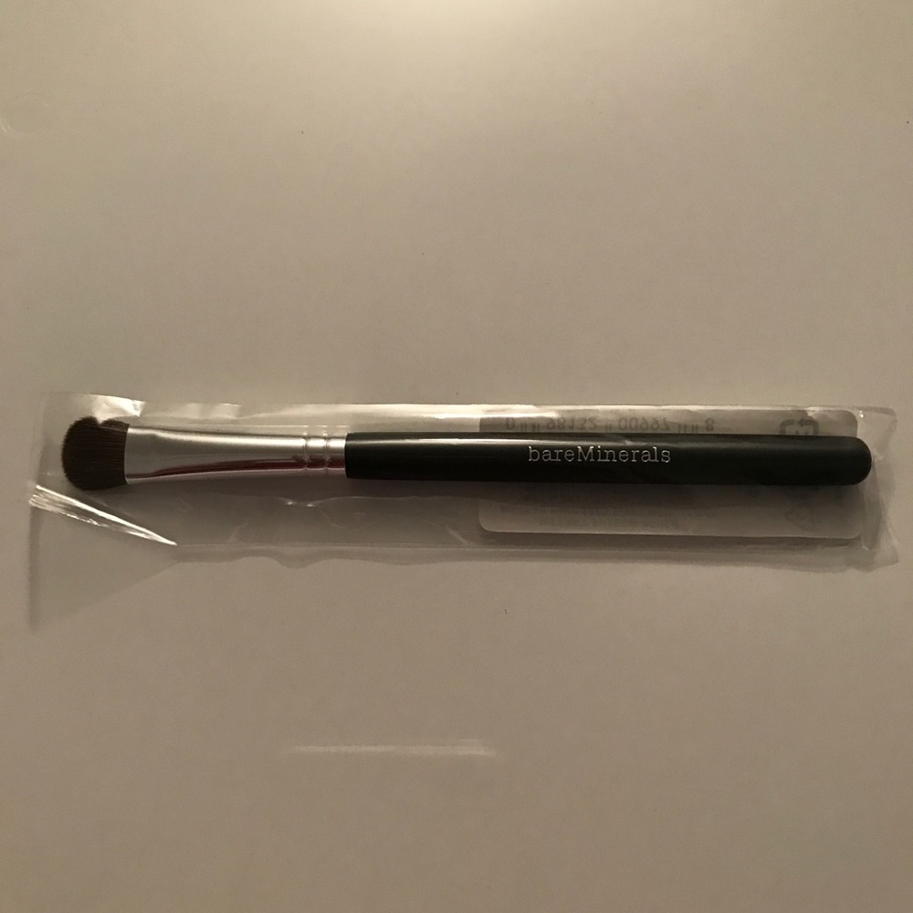 bareMinerals Wet/Dry Shadow Brush