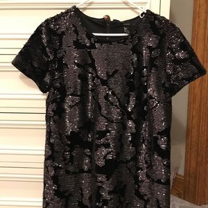 Sparkly short sleeve dress