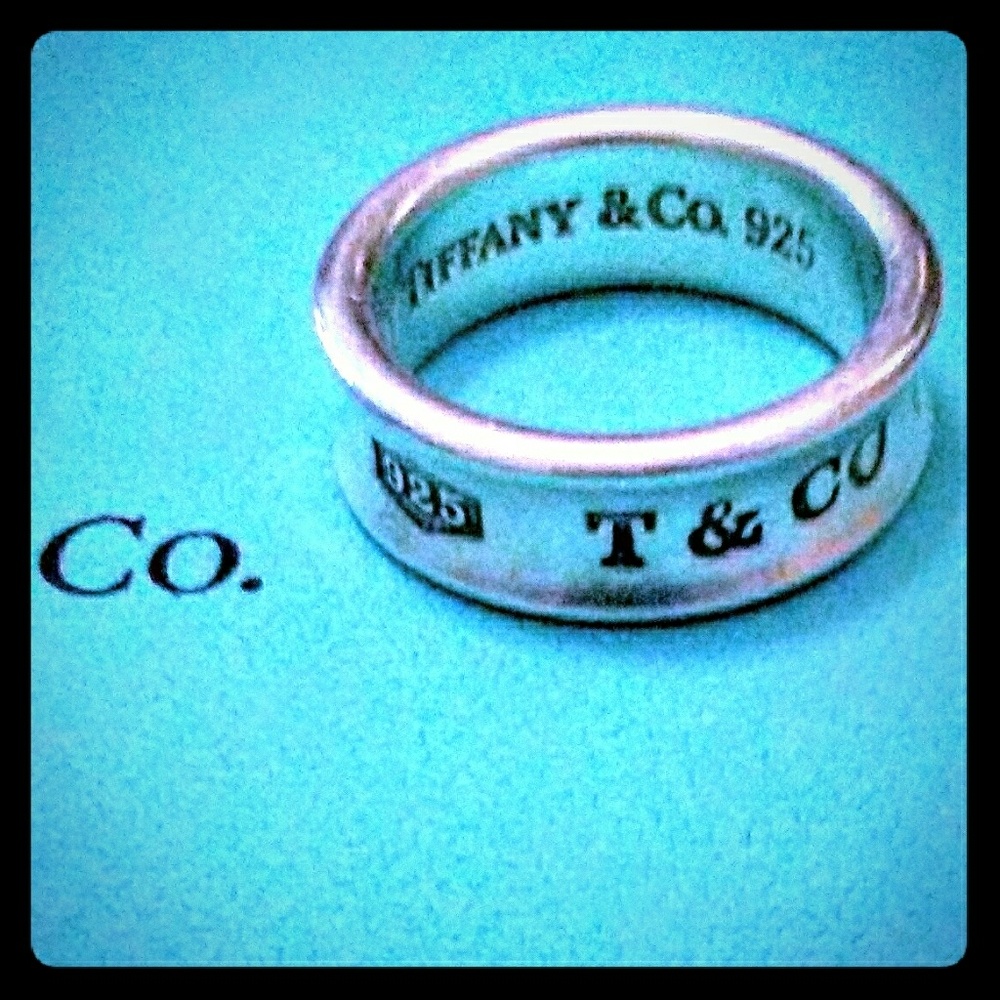 🌟FINAL SALE🌟T & CO. 1837 CONCAVE RING