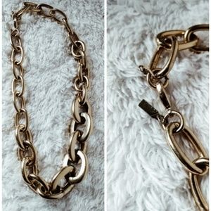Gold chain necklace