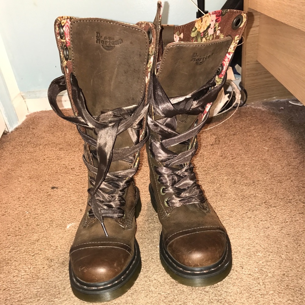 Dr. Martens Triumph 1914 Lace-Up Boot