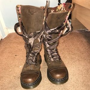 Dr. Martens Triumph 1914 Lace-Up Boot