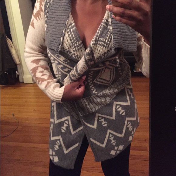 Sweater🎈 - Picture 1 of 2