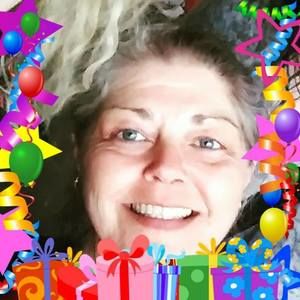 Meet your Posher, Sharon