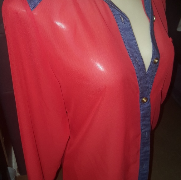 Top - Picture 3 of 5