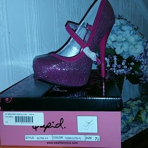 Super Hot Qupid Fuscia Glitter Pumps