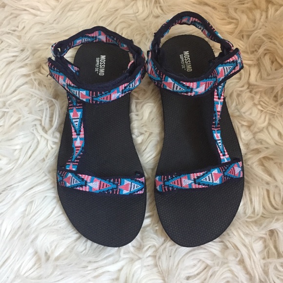 target hiking sandals