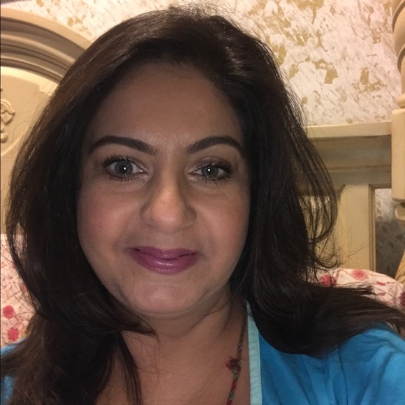 Meet your Posher, Nasreen - Picture 1 of 1