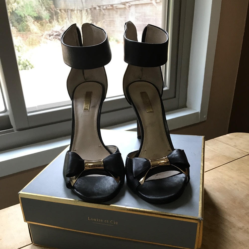 Black peep toe heels