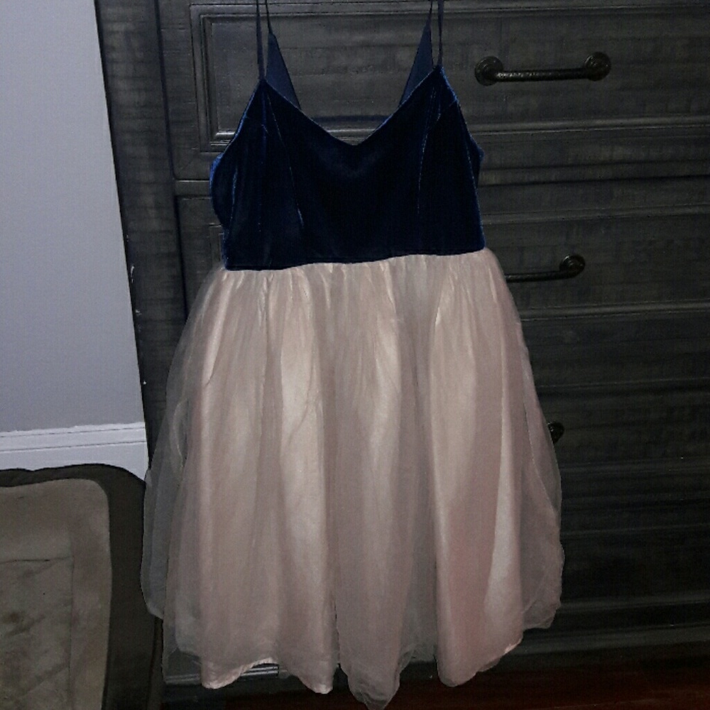 Lauren Conrad runway prom dress/cocktail dress