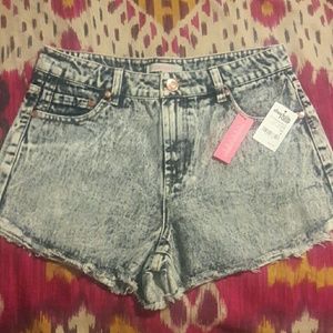 Açid Washed Jean Shorts