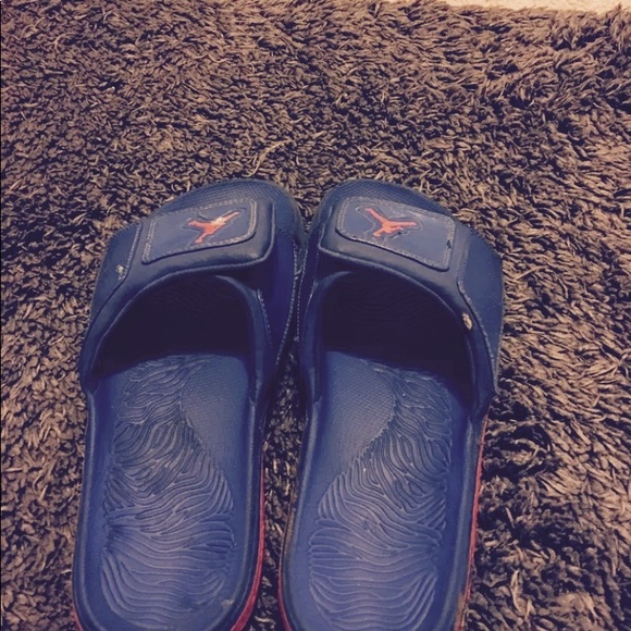 Jordan Slides - Picture 2 of 3