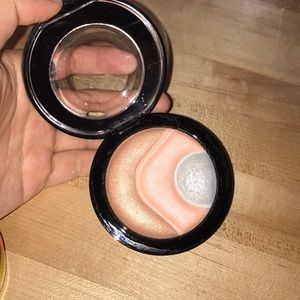 Mac mineralized skinfinish in Other Earthly