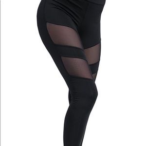 Black leggings (with mesh)