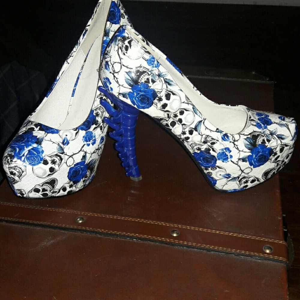 Coolest heels anybody ever had 💀💙🌷⚘💯💯💯