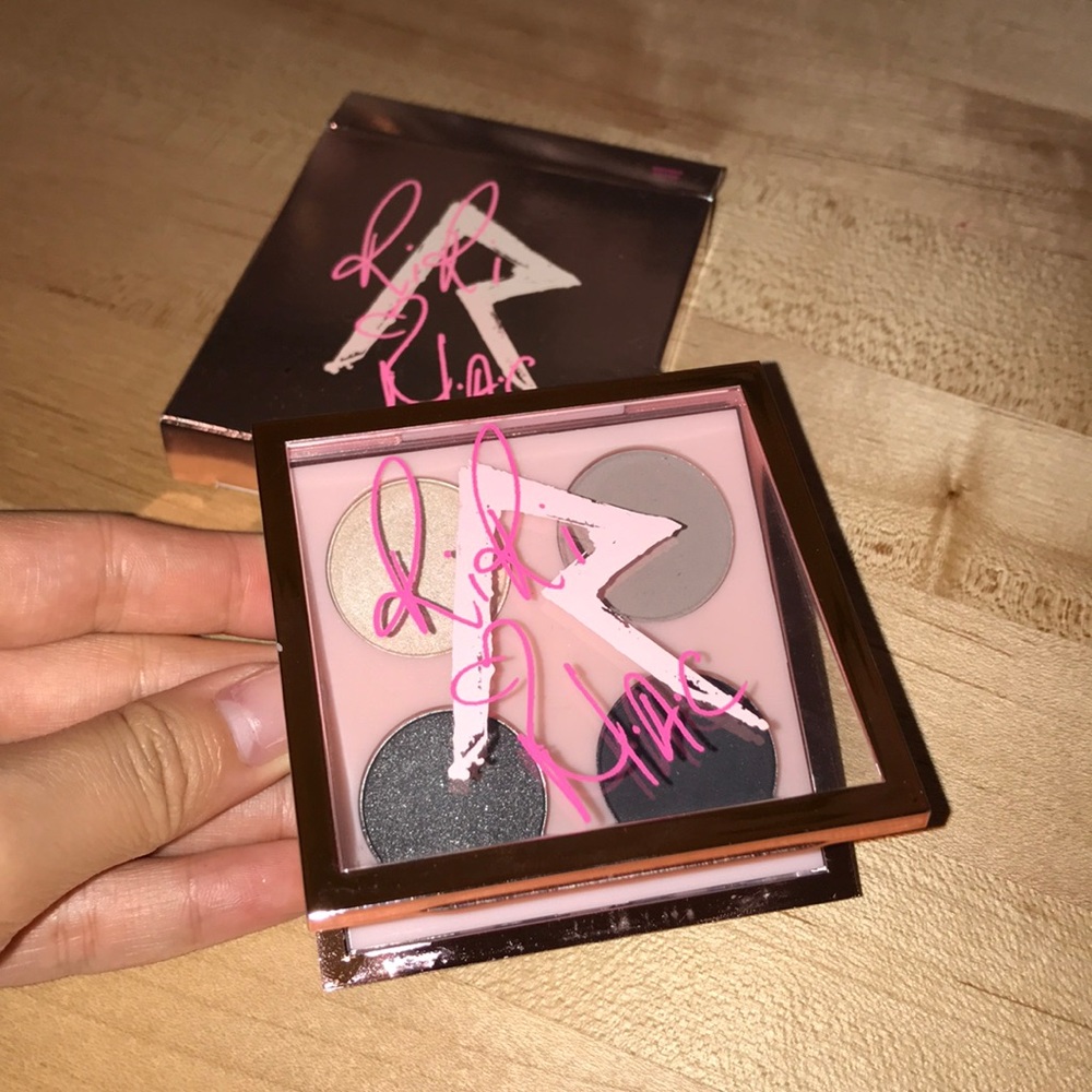 Mac RiRi eyeshadow palette