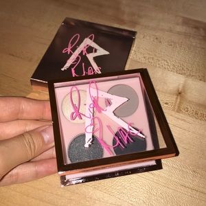 Mac RiRi eyeshadow palette