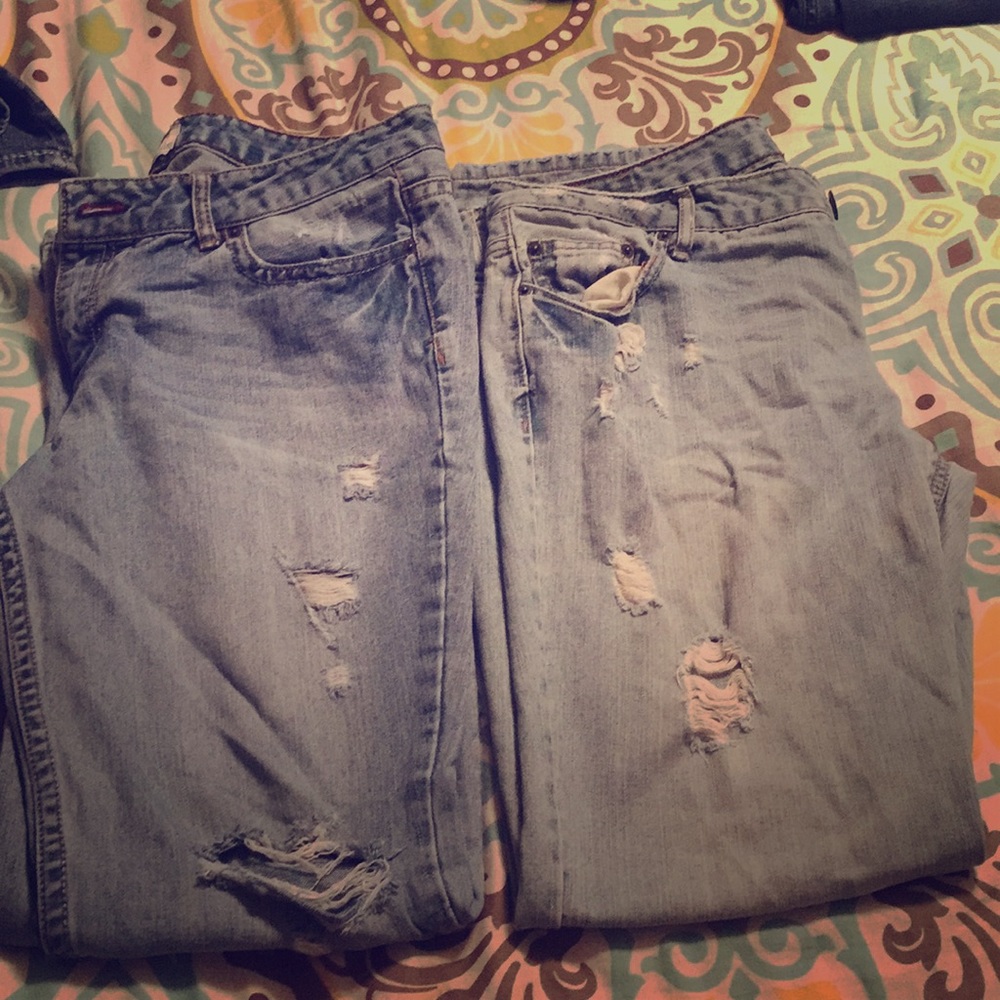 Bundle of 2. Aeropostale jeans.