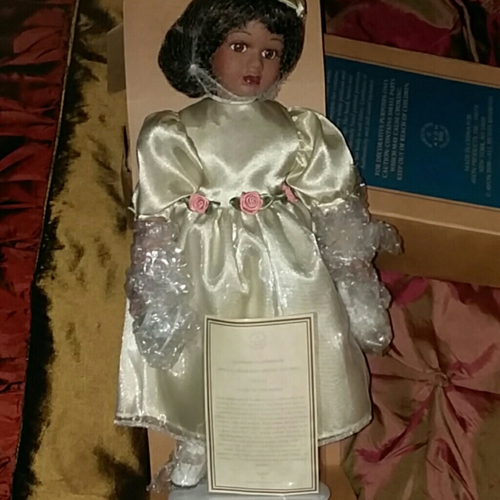 Special memories spring tea doll Olivia