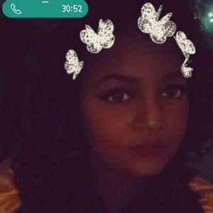 Meet your Posher, Dena