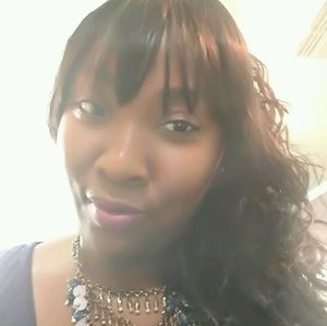 Meet your Posher, Shemelia