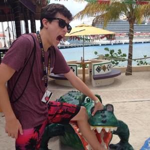 Meet your Posher, Daniel