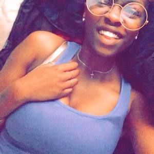 Meet your Posher, Sonia